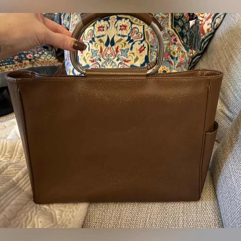 Gucci, Tom Ford era brown, leather tote w/circle top handles, 3 exterior pockets